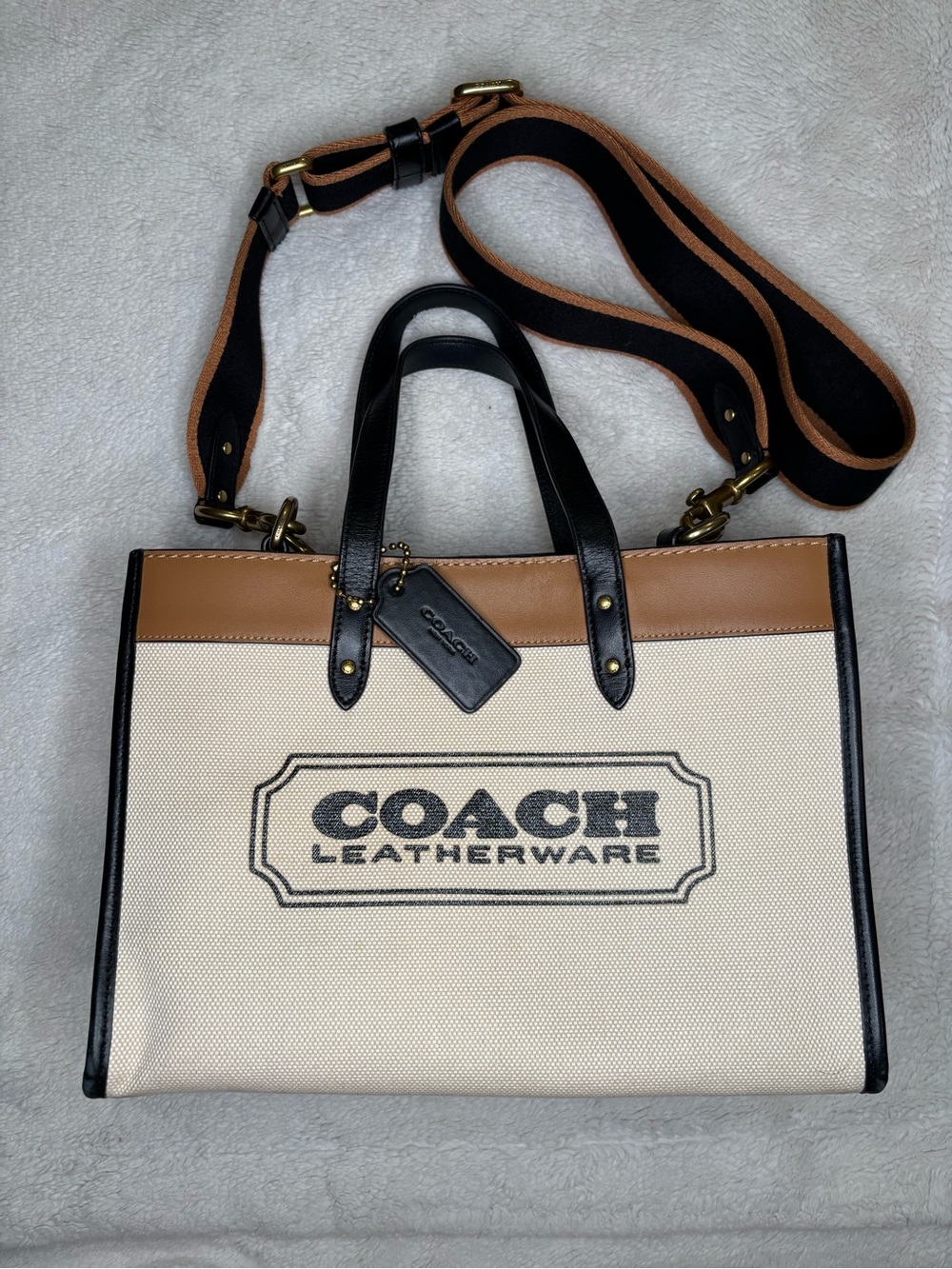 Coach Field Tote 40 Canvas Leatherware Carryall Shoulder Bag Crossbody 89468